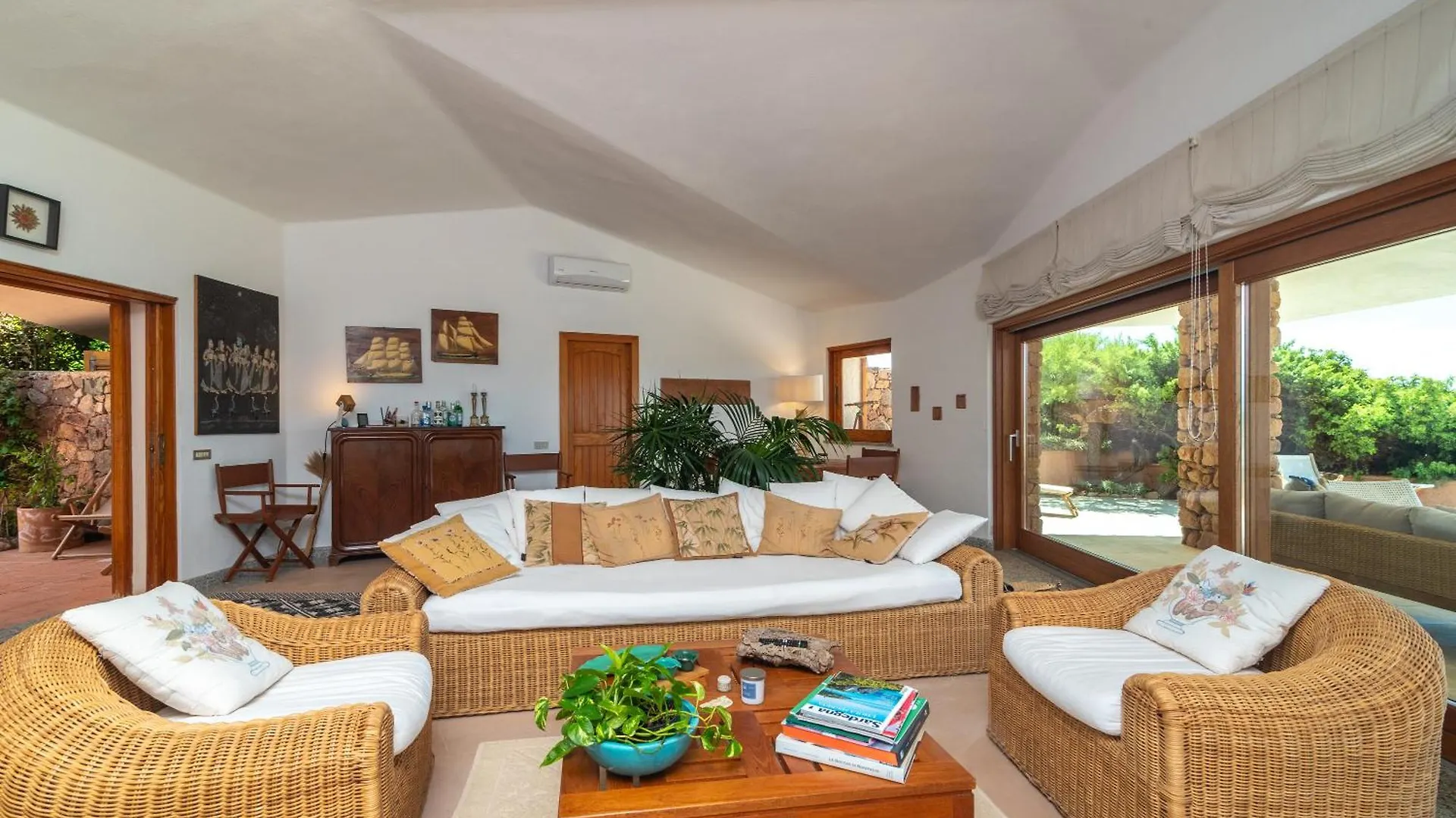 Villa Gabbiani Vignola Mare